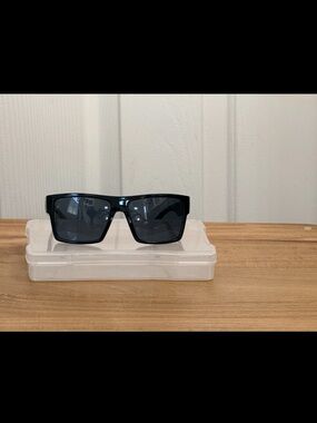 Locs Black Sunglasses | Paisley Arms | UV400 | Excellent Condition